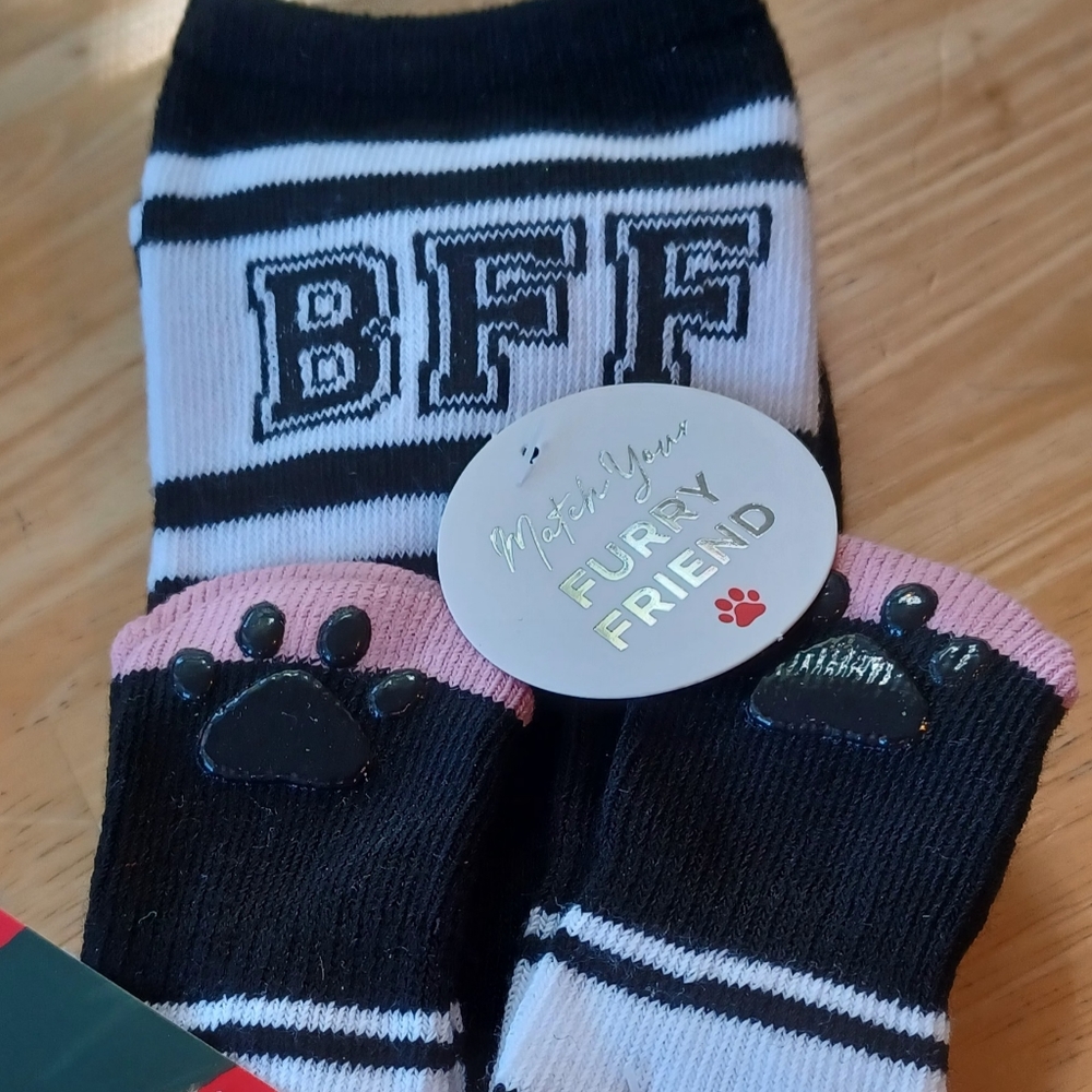 Pet Matching Socks - Picture 3 of 7